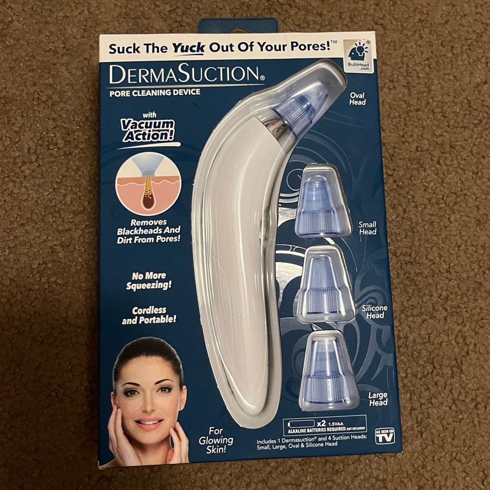 DermaSuction Pore Cleaning Device - Picture 2 of 2